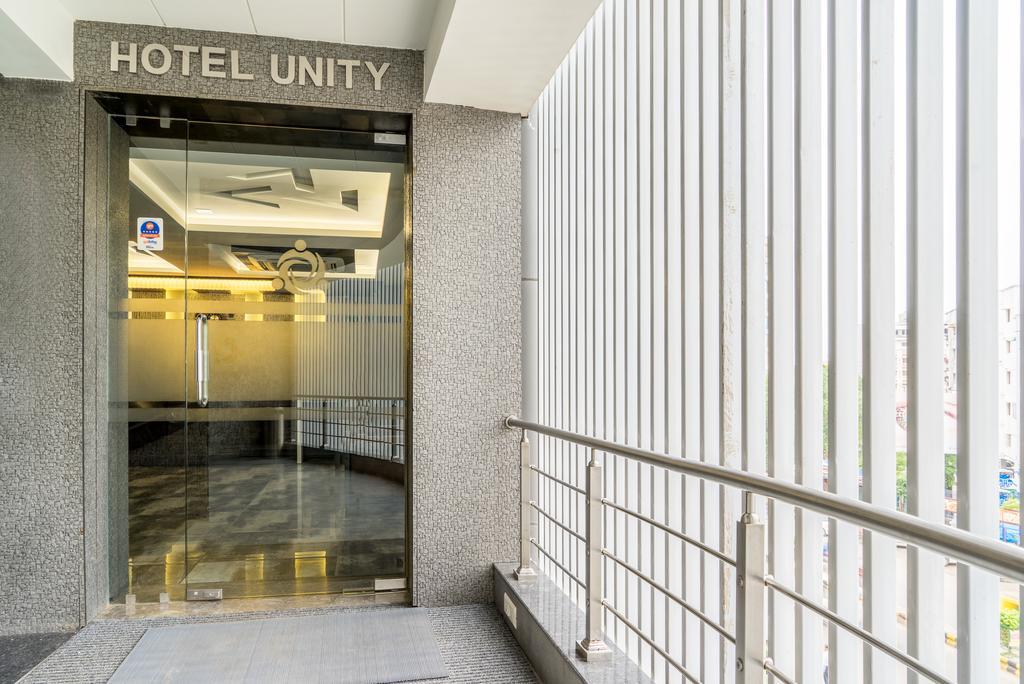 Hotel Treebo Unity Ahmedabad Esterno foto