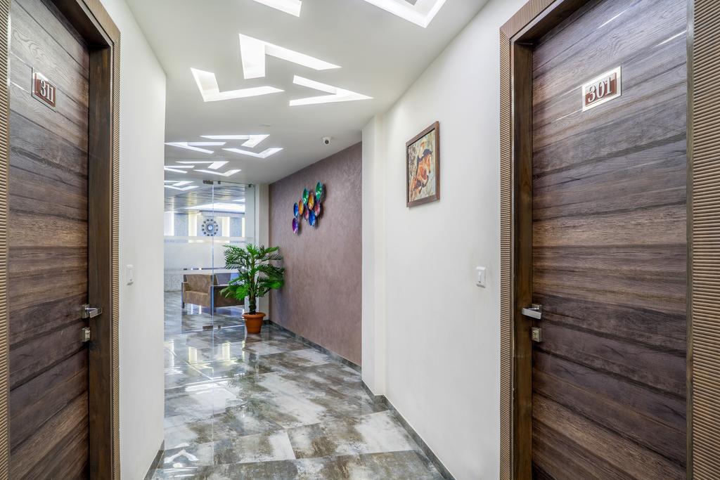 Hotel Treebo Unity Ahmedabad Esterno foto