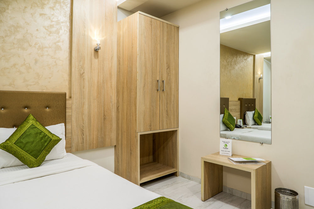 Hotel Treebo Unity Ahmedabad Esterno foto